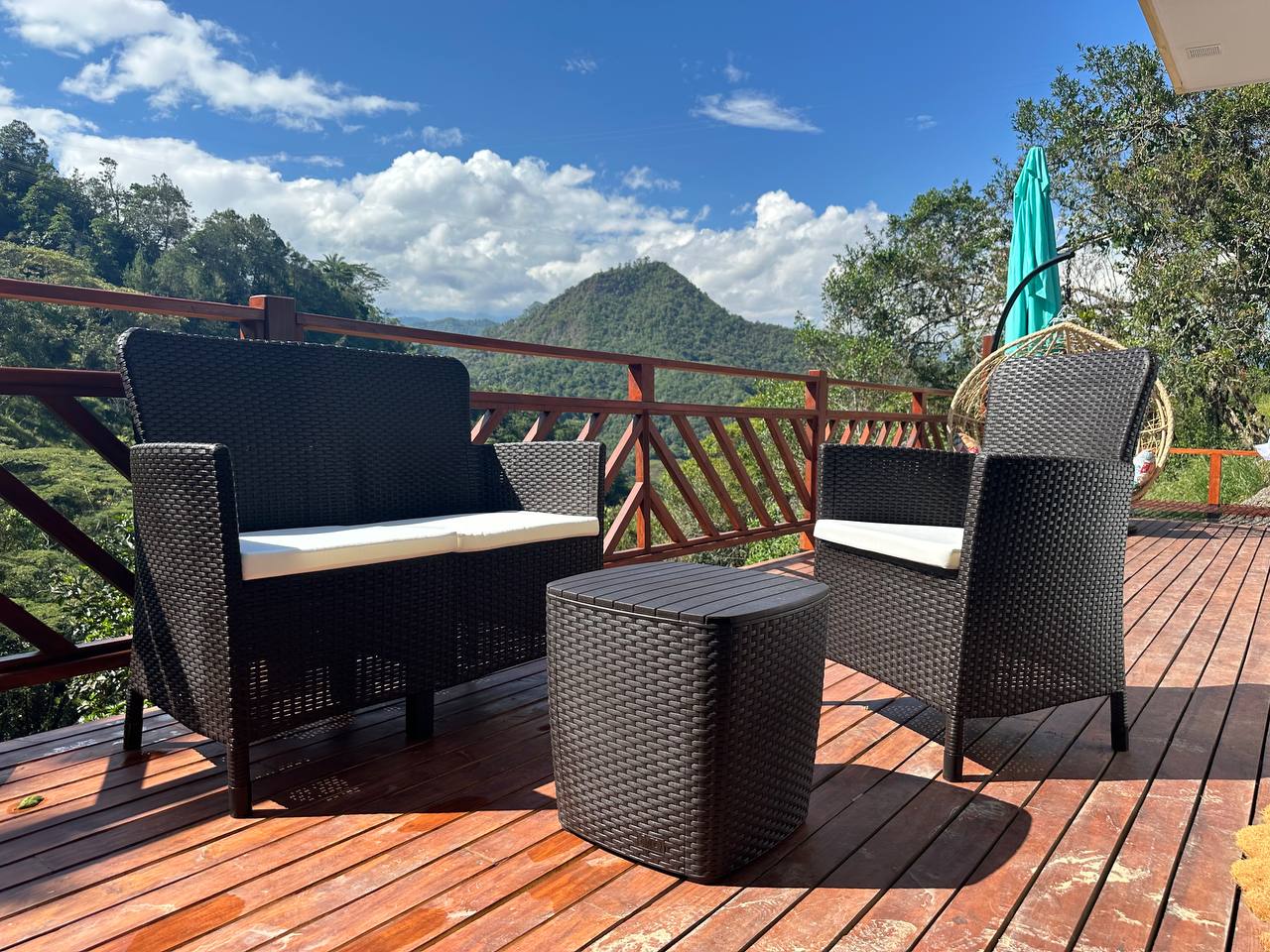 Terraza con vista a la montaña